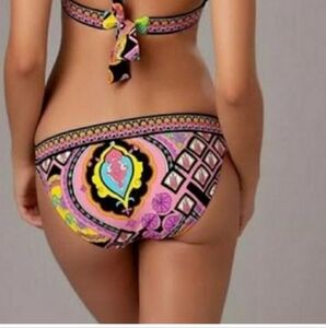TRINA TURK BIKINI Bottoms Size 8